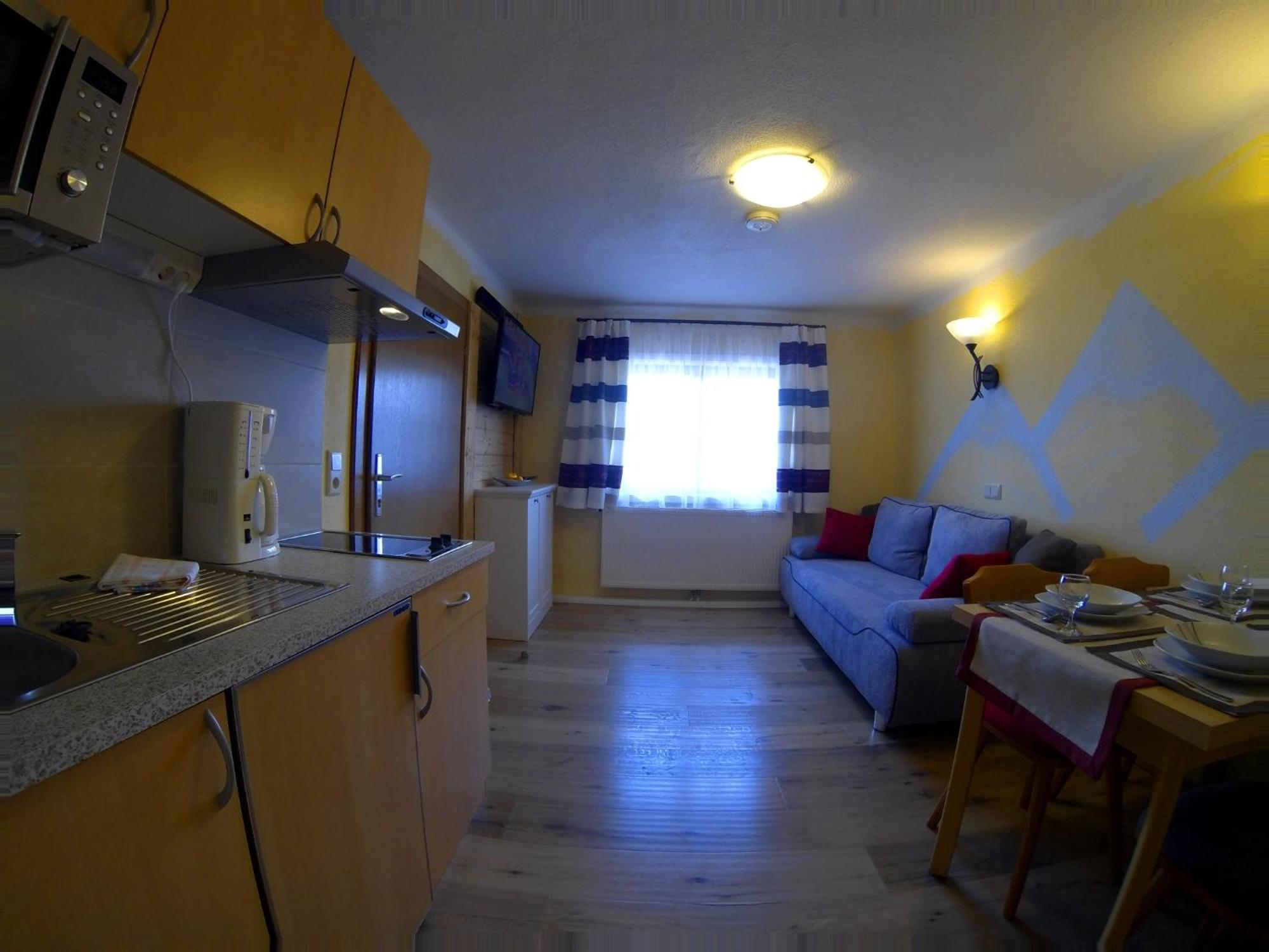 Haus Kartoner Hotel Шладминг Стая снимка